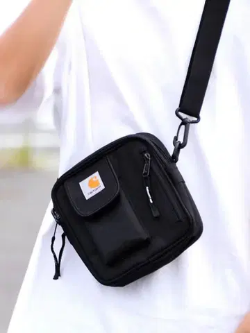 Carhartt 블랙 숄더백