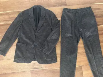 브라운 체크 무늬 캐주얼 수트