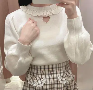 evelyn 하트컷 니트 화이트