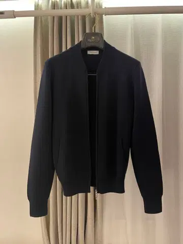 새상품급 그랑사쏘 니트 블루종 44 S