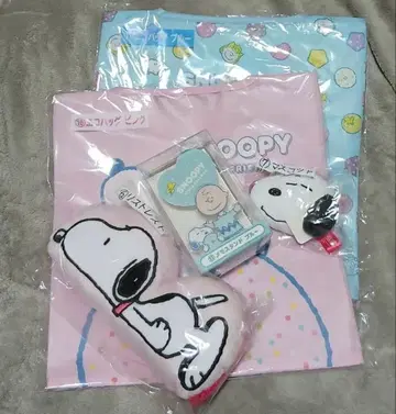 스누피 손목 받침대 메모 스탠드 에코백 마스코트 행운권