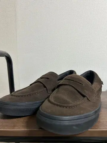 VANS 스웨이드 브라운 로퍼 스니커즈