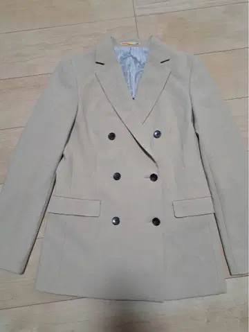 더블 버튼 자켓