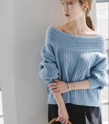 noble 랜덤 니트 풀오버 블루