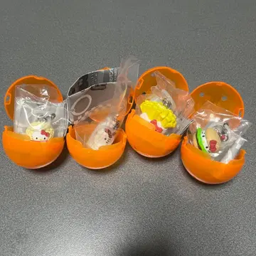 반다이 가챠 헬로키티 아메리칸 디자인 메지루시 액세서리 4개 세트