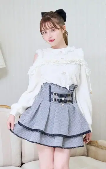 LIZLISA 리즈리사 퍼 슬리브 오픈 숄더 니트 화이트