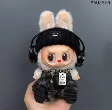 니트 모자 x 오버롤풍 체인 달린 셋업 (헤드폰 포함)