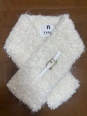 [ 미사용 새상품 ] FURLA 머플러