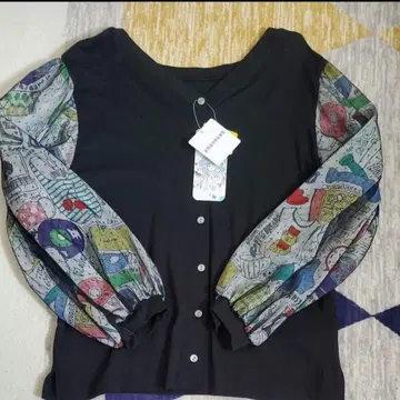 [택 포함 미사용 새상품] M 사이즈 스칼라 전후 착용 OK 상의