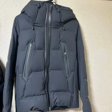 DESCENTE MIZUSAWA DOWN 다운 자켓 그레이