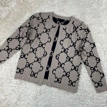 시착만 한 상품 앙코키누 로고 긴팔 가디건 M 사이즈