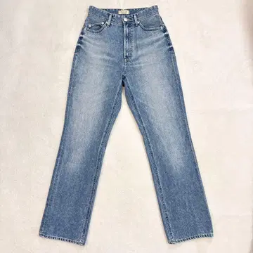 새상품급 YANUK LOUISE 스트레이트 데님 TVB 24 야누크