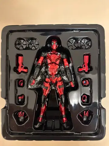 데드풀 파이팅 아머 센티넬