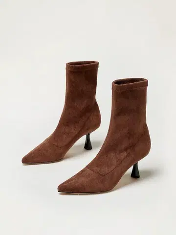 브라운 스웨이드 앵클부츠 스틸레토