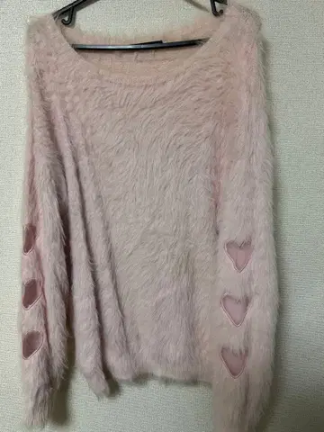 원스포 플러피 하트 니트 퍼 소재 핑크 니트 긴팔