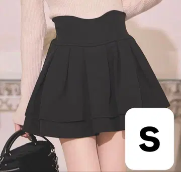 michellMacaron 미셸 마카롱 슬림 레그 스커트 블랙 S