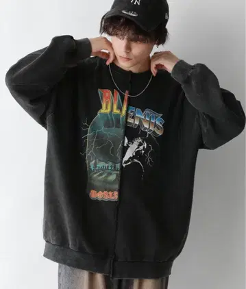 RAGEBLUE 빈티지풍 리메이크 프린트 빅 맨투맨