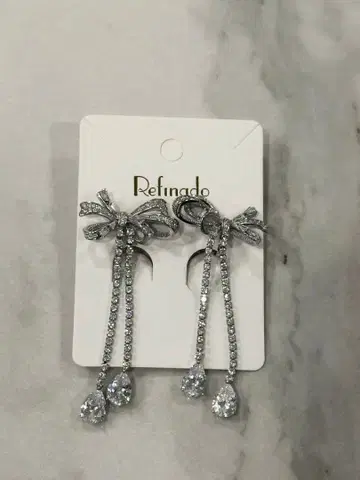 Refinado 리본 디자인 귀찌 브라이덜