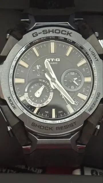 카시오 G-SHOCK MTG-B4000B-1A2JF 중고품