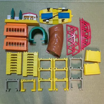 프라레일 부품 세트 역, 다리, 교각, 터널, 건널목 등