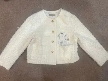 저스길리티 트위디 노카라 자켓 화이트