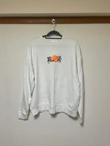 A4A/에이포에이 프린트 맨투맨 크루넥