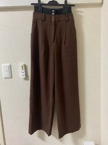릴리 브라운 하이웨스트 팬츠