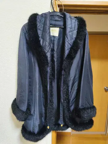 CHRISTNE 하프 코트 퍼 포함 초특가 판매 겨울에 최적