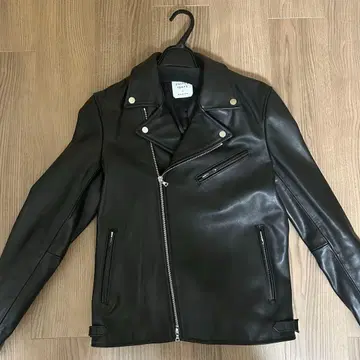 컨디션 최상 UNITED TOKYO 라이더 자켓