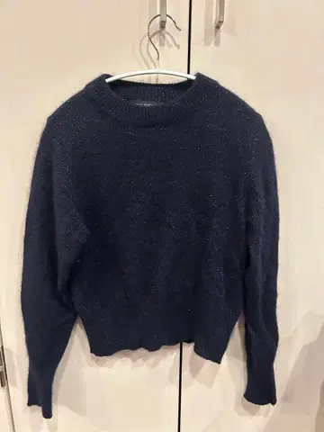 [ URBAN RESEARCH ] 네이비 라메 스웨터 (너구리털)