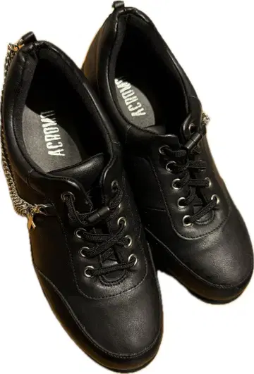 통굽 블랙 플랫폼 스니커즈 LL