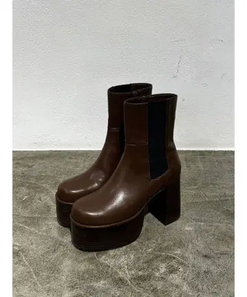 브라운 가죽 사이드 고어 부츠