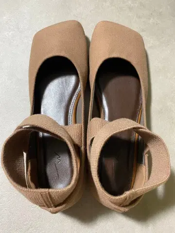 MOUSSY 스퀘어토 플랫슈즈 L 사이즈