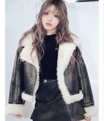 MURUA 페이크 무스탕 숏 자켓