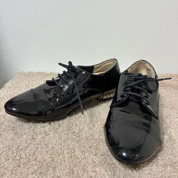 새상품급 스틸레토 펄 힐 옥스퍼드 신발 블랙 24cm