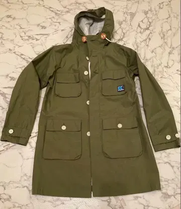 Helly Hansen 올리브색 마운틴 코트