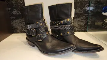 BRYAN BLAKE 스터드 벨트 롱노즈 부츠 ROCKER