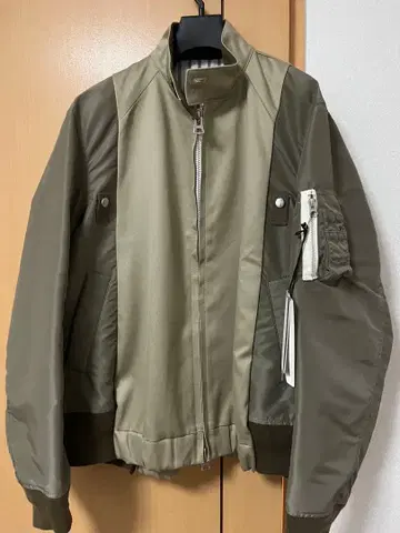 Sacai 나고야 오픈 기념 한정판 집업 자켓 사이즈 1 MA-1