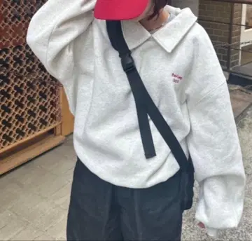 nemne store keel 카라 부착 속기모 맨투맨 M