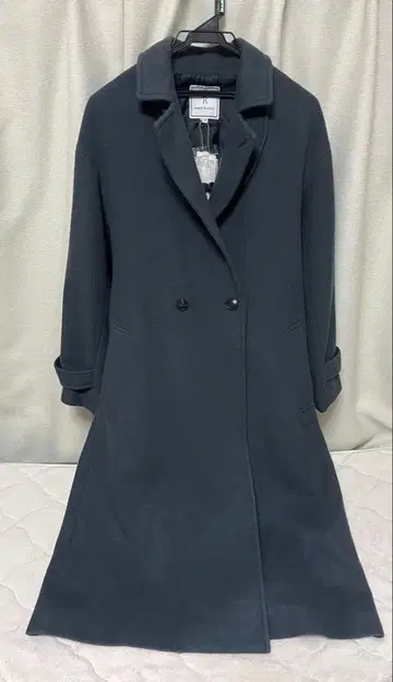 [택 포함 새상품] 로페피크닉 울 혼방 테일러 칼라 코트