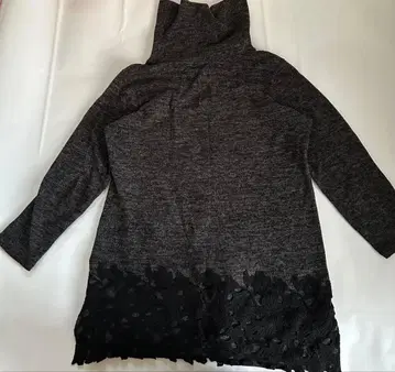 터틀넥 니트 튜닉 그레이 이너 미세스 마담 빅