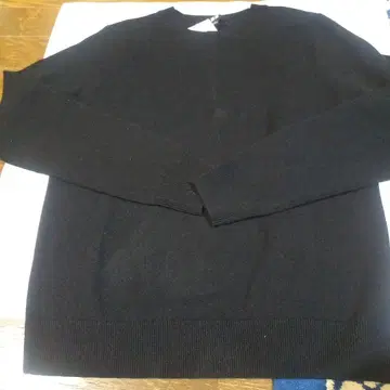UNIQLO 캐시미어 100% 블랙 스웨터 S