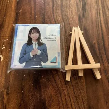 카네무라 미쿠 미니 캔버스 보드 이젤 로손 히나타자카46