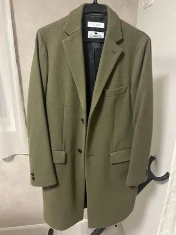 올리브색 체스터 코트