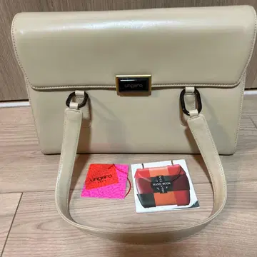 웅가로 크림색 가죽 핸드백