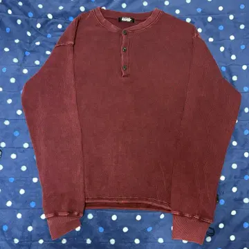 kutir 버건디 헨리넥 긴팔 티셔츠 드로 코드 포함