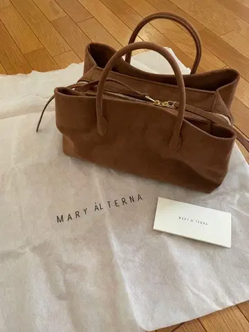 MARY ALTERNNA 브라운 핸드백