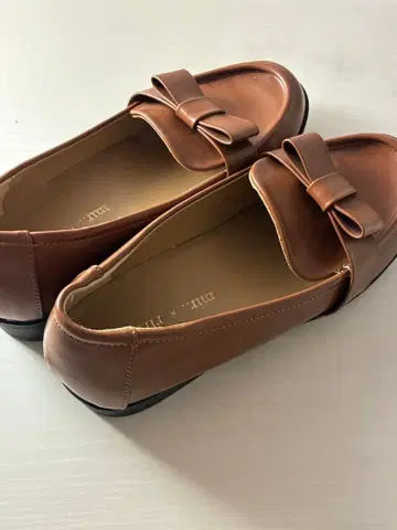 브라운 로퍼 신발