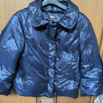 네이비 카라 부착 다운 자켓