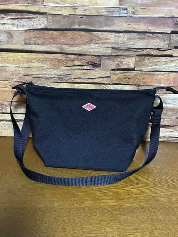 단톤 사코슈 나일론 숄더백 블랙